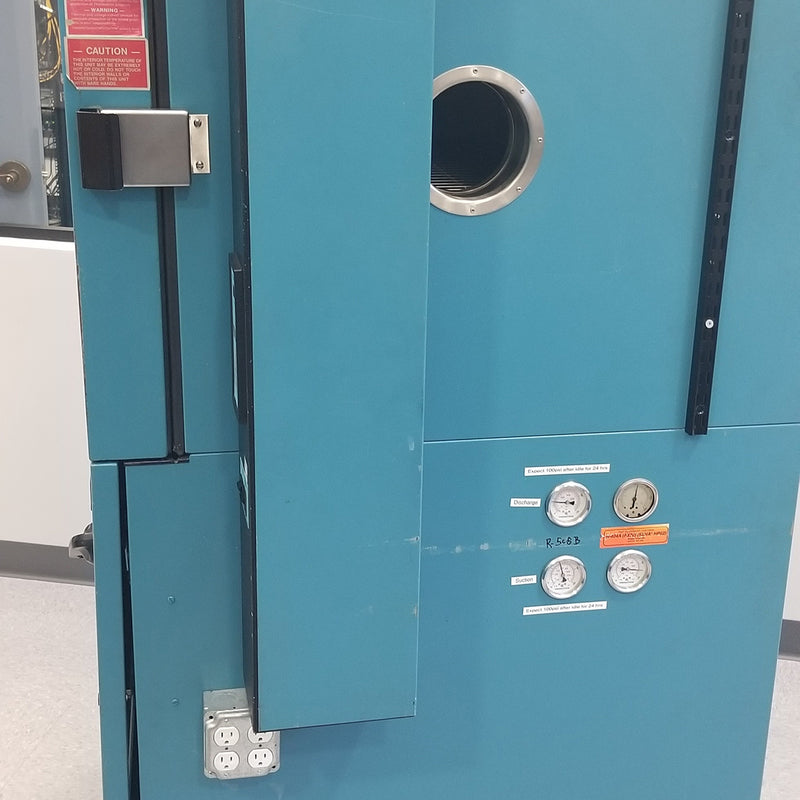 Thermotron S 8 C Temperature Chamber