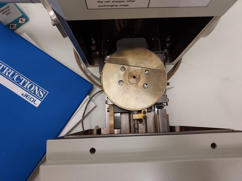 Jeol JSM 5600 Microscope