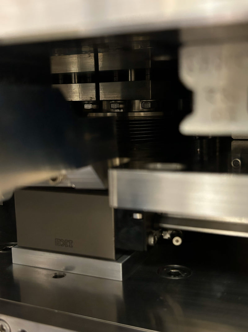 Applied Microengineering AML AWB 08 Aligner Wafer Bonder