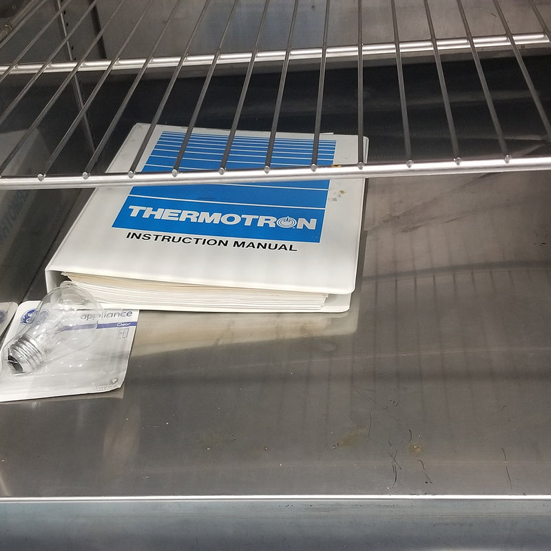 Thermotron S 8 C Temperature Chamber
