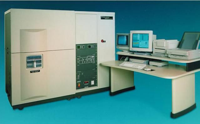 PHI Quantum 2000 XPS (X-ray Photoelectron Spectroscopy)