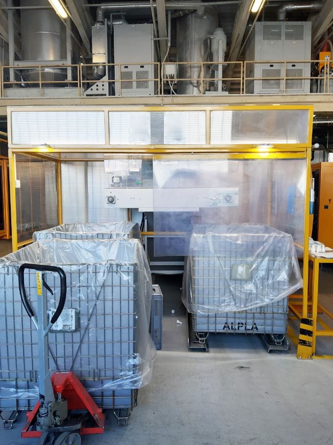 Husky GL 300 Injection Molding Machine