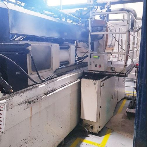 Husky GL 300 Injection Molding Machine