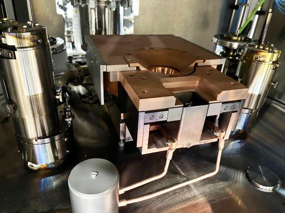 Evatec / Oerlikon Balzers BAK 1401 MS Split Thin Film Evaporator