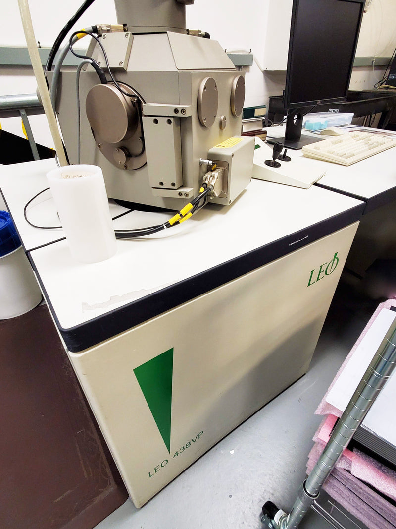 Leo 438 VP SEM (Scanning Electron Microscope)