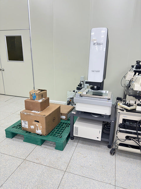 Nikon NEXIV VMZ R 3020 Microscope