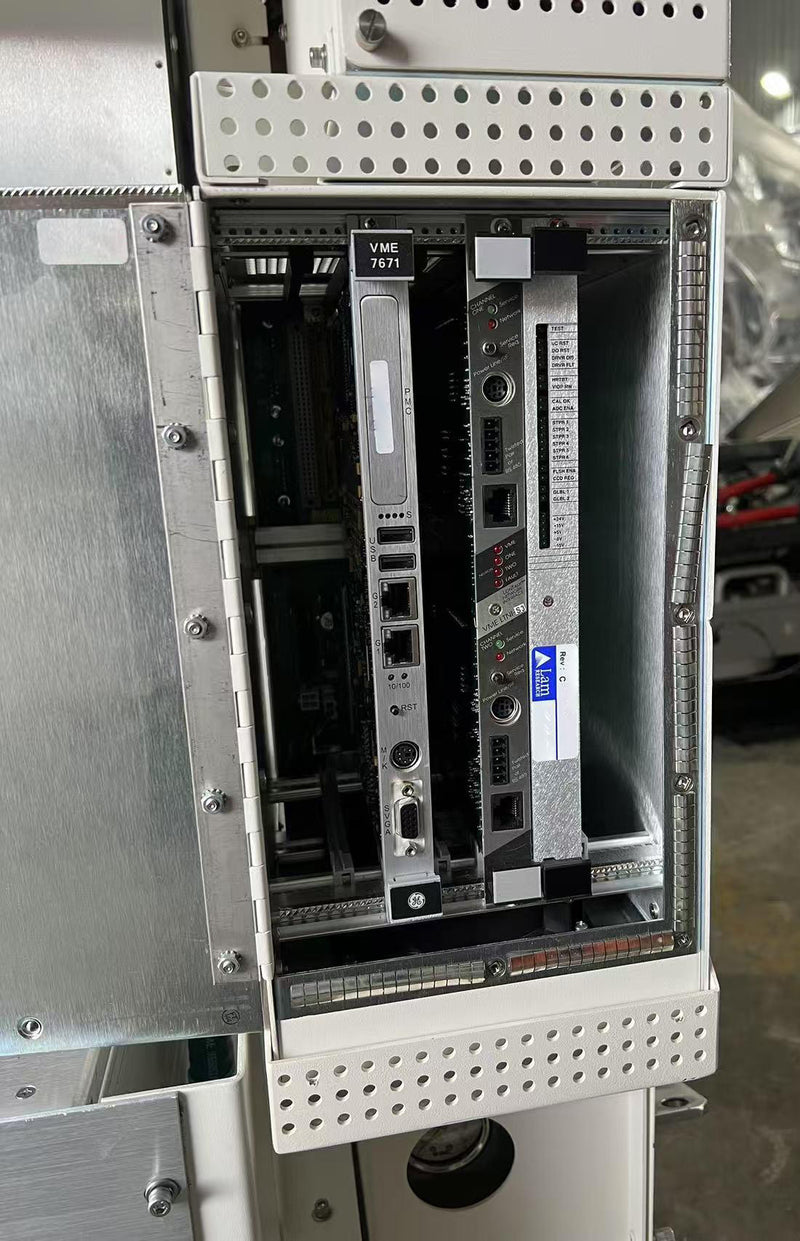 Lam 2300 Microwave Strip Chamber