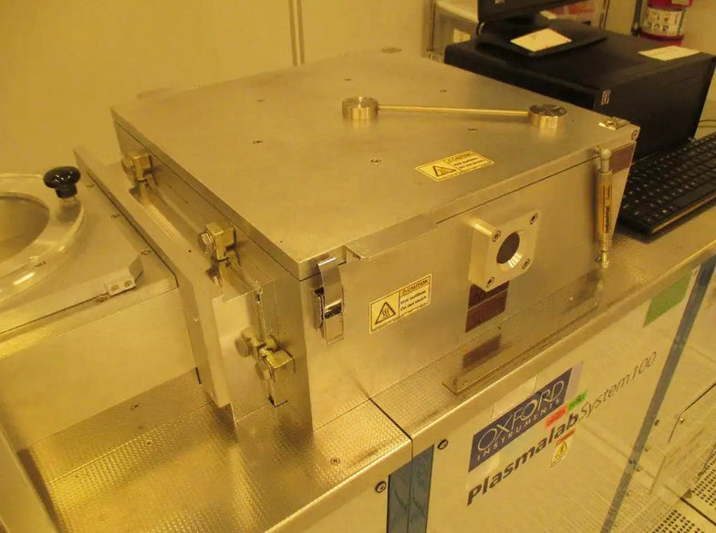 Oxford Plasmalab 100 RIE (Reactive Ion Etcher)