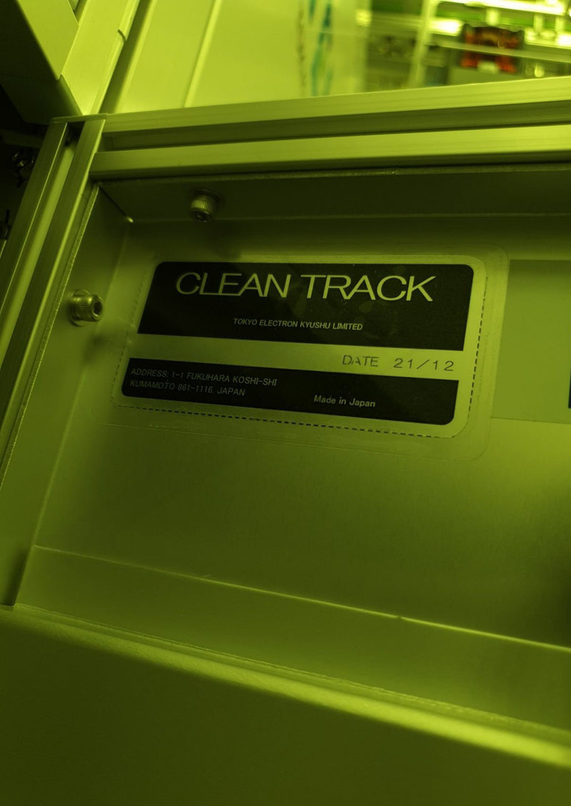 Tel Clean Track Lithius Pro Z i Resist Coater / Developer