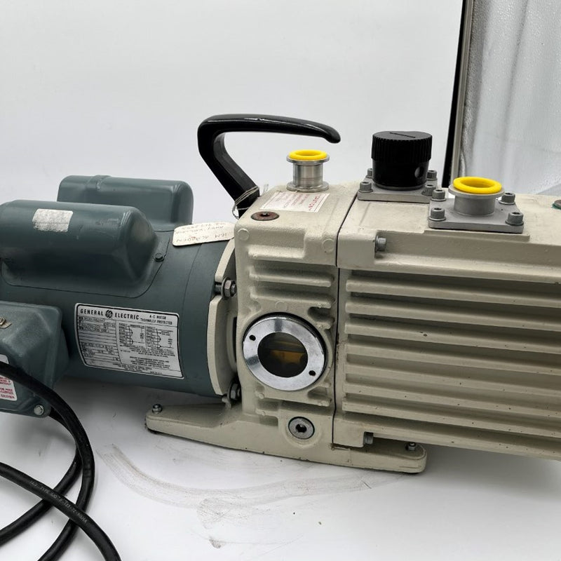 Leybold Trivac D 16 A Vacuum Pump