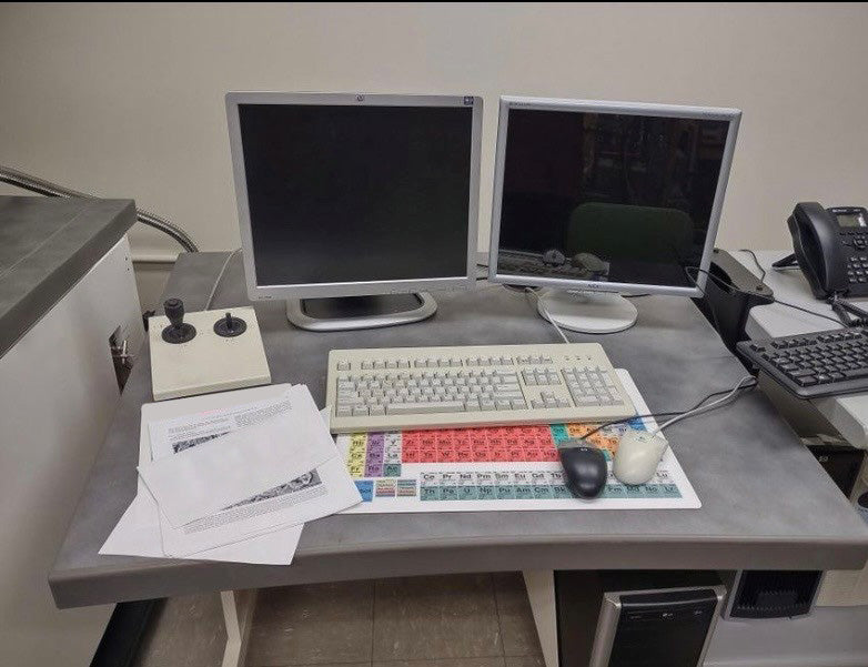 Leo 1450 VPSE SEM (Scanning Electron Microscope)
