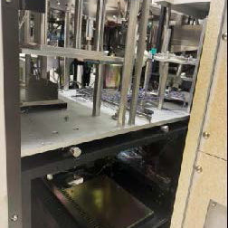 Hitachi S 8820 CD-SEM (Critical Dimension Scanning Electron Microscope)