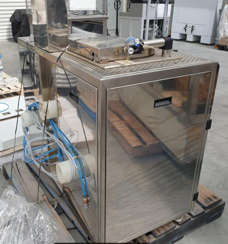 SUSS Delta 80 T Spin Coater