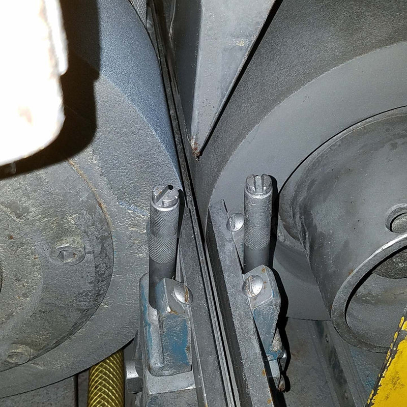 Milacron Centerless Grinder
