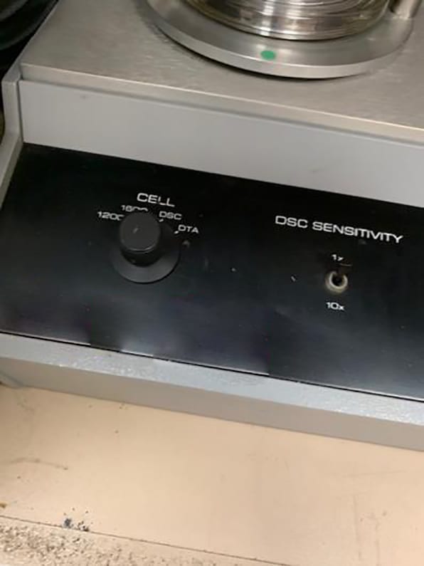 Dupont 910 Differential Scanning Calorimeter (DSC)