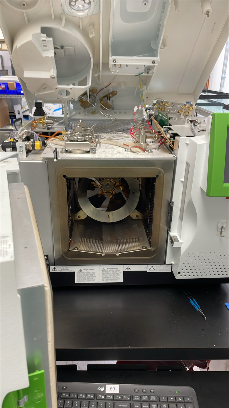 Perkin Elmer Clarus 690 GC (Gas Chromatography)