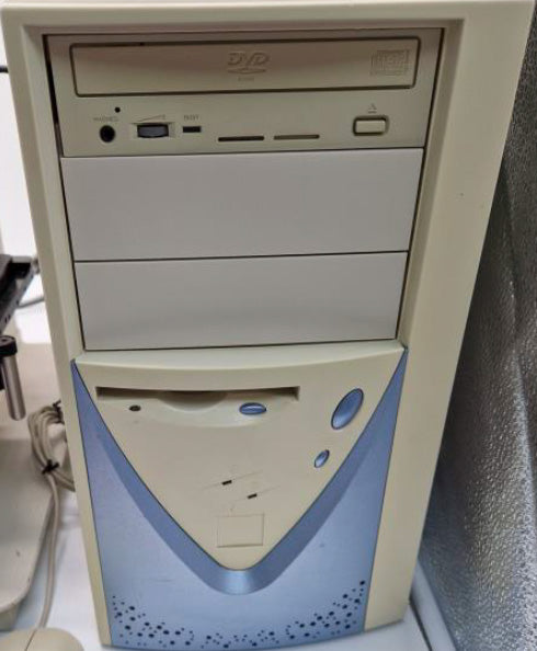 ONTO / Nanometrics 3000 Tabletop Thin Film Analysis System