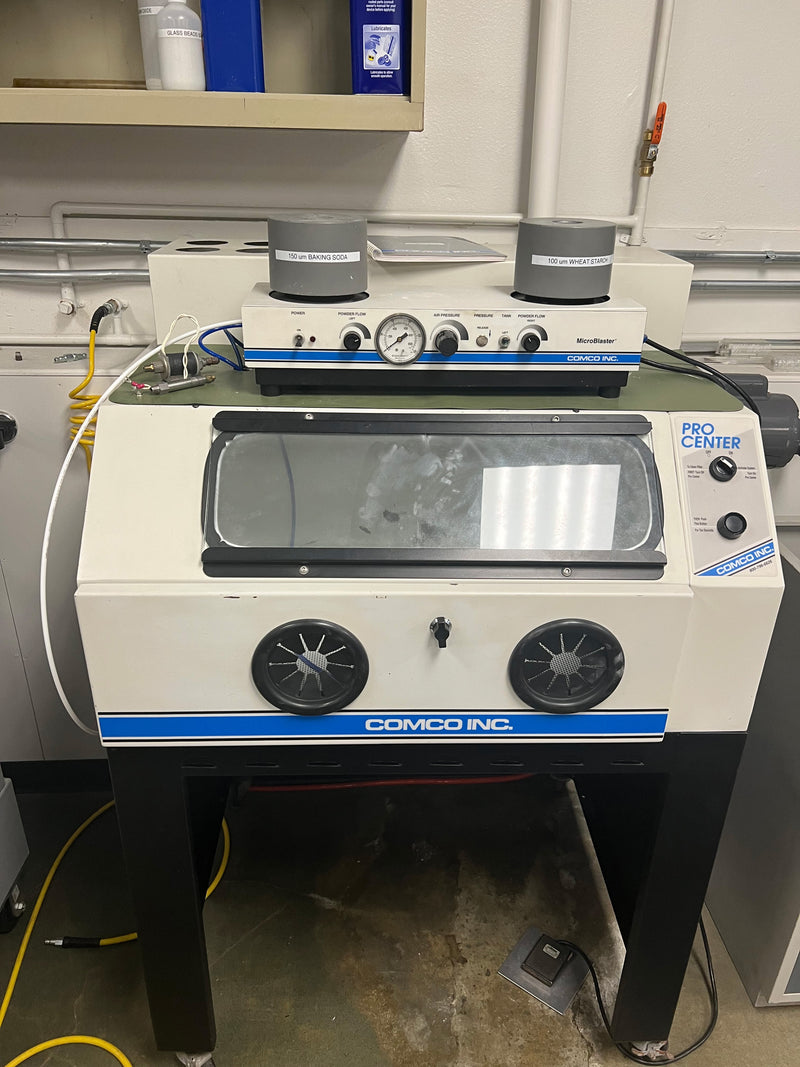 Comco MicroBlaster Workstation