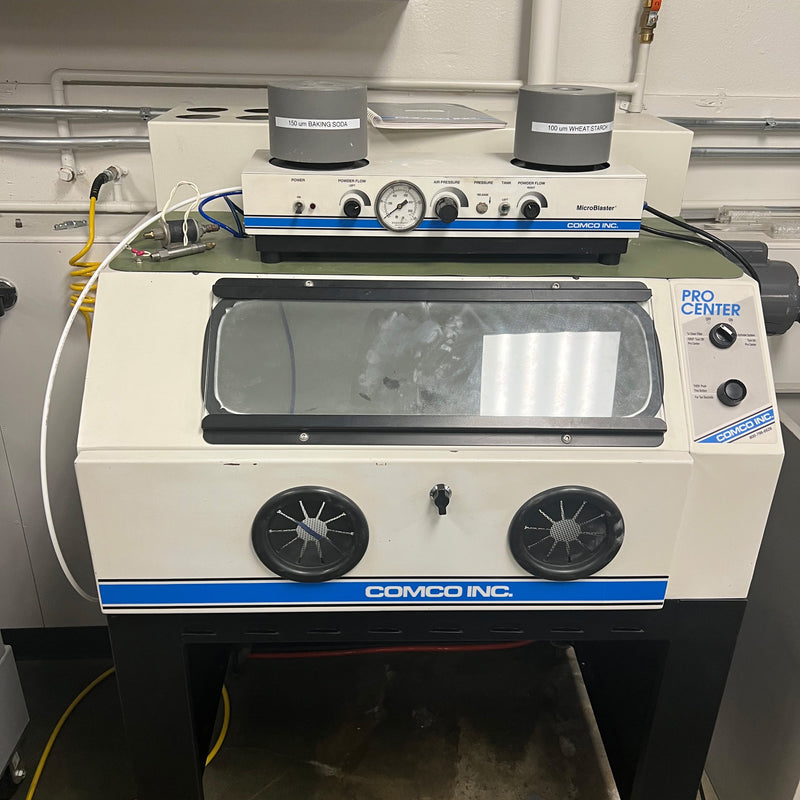 Comco MicroBlaster Workstation