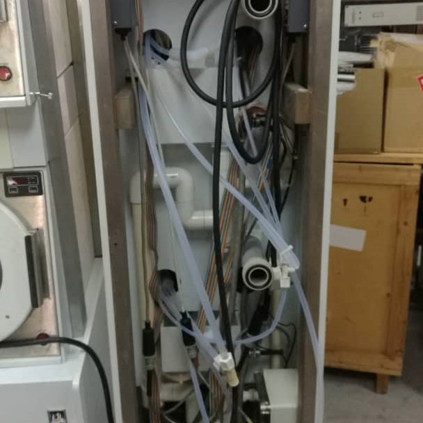 Semitool SRD (Spin Rinse Dryer)