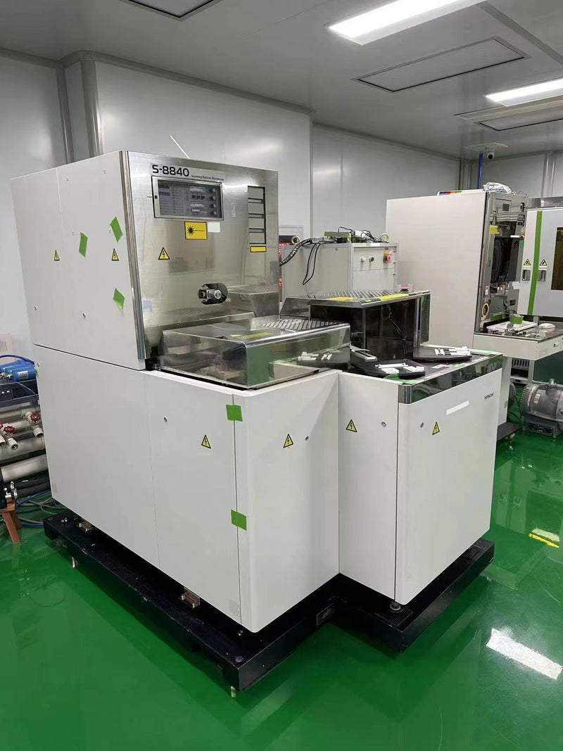 Hitachi 8840 CD-SEM (Critical Dimension Scanning Electron Microscope)