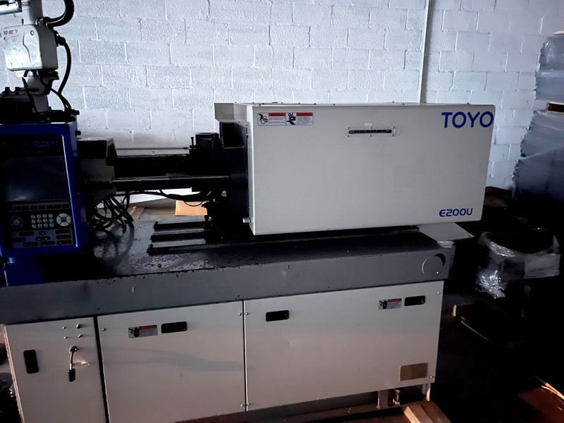 Toyo Si 110 III Injection Molding Machine