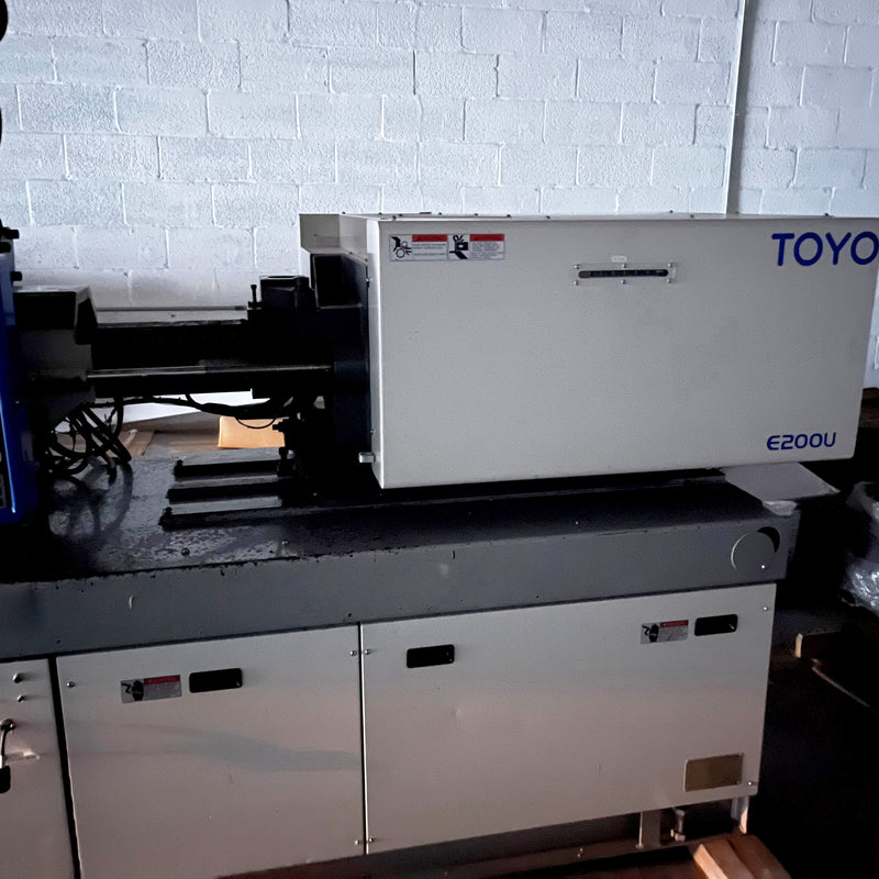 Toyo Si 110 III Injection Molding Machine