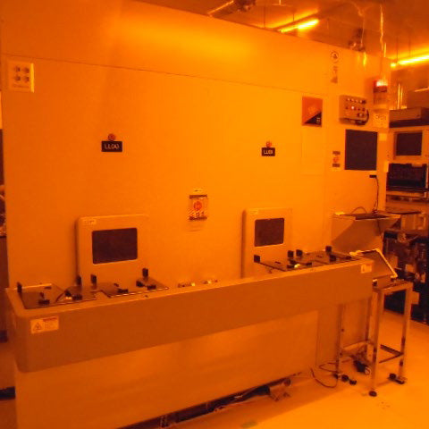 Lam / Novellus Concept Two PECVD (Plasma-Enhanced Chemical Vapor Deposition)