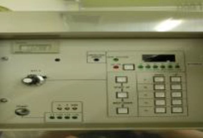 Hitachi S 8820 CD-SEM (Critical Dimension Scanning Electron Microscope)