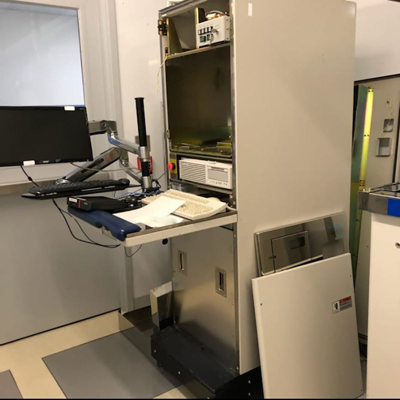 Hitachi S 8840 CD-SEM (Critical Dimension Scanning Electron Microscope)
