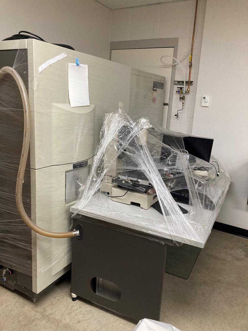 Physical Electronics Quantum 2000 Scanning ESCA Microprobe