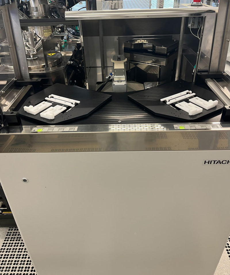 Hitachi S 8820 CD-SEM (Critical Dimension Scanning Electron Microscope)
