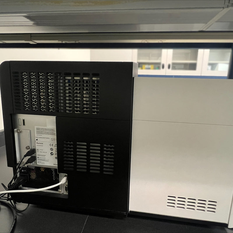 Illumina MiSeq SY-410-1001 DNA Sequencer