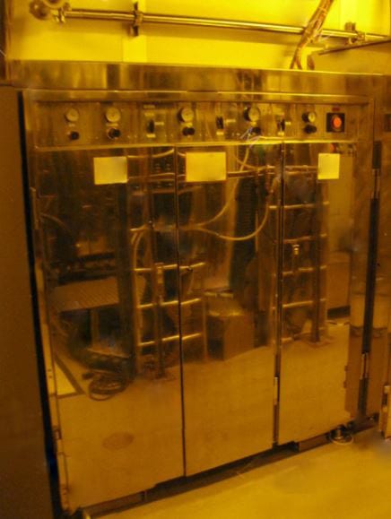 Tel Act 8 Coater / Developer
