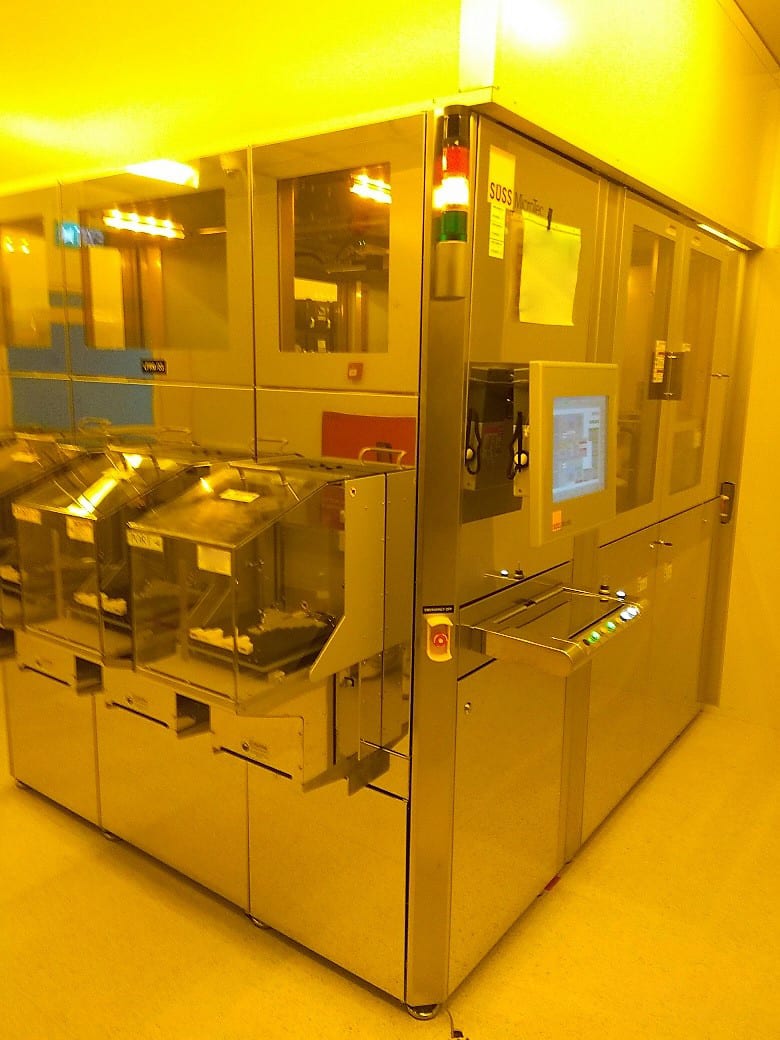 SUSS ACS 200 Gen 3 Coater / Developer