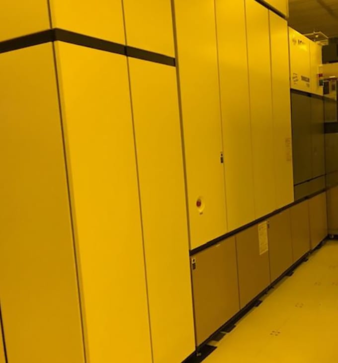 ASML XT 1700 Fi Immersion ARF Scanner