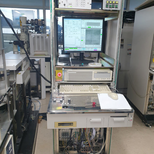 Hitachi S 8840 CD-SEM (Critical Dimension Scanning Electron Microscope)