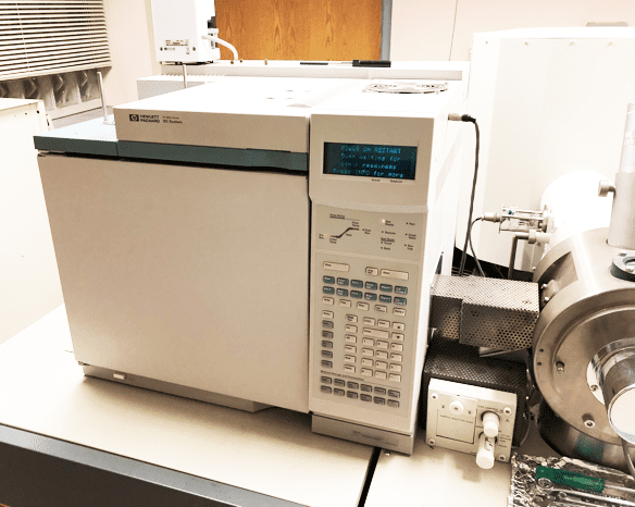 Agilent 6890 GC (Gas Chromatography)