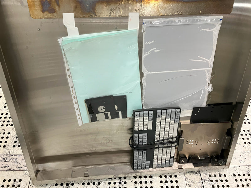 KLA Surfscan 6420 Particle Defect System