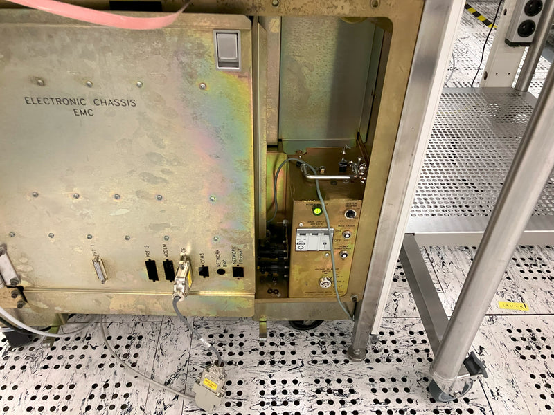 KLA Surfscan 6420 Particle Defect System