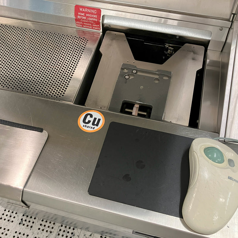 KLA Surfscan 6420 Particle Defect System