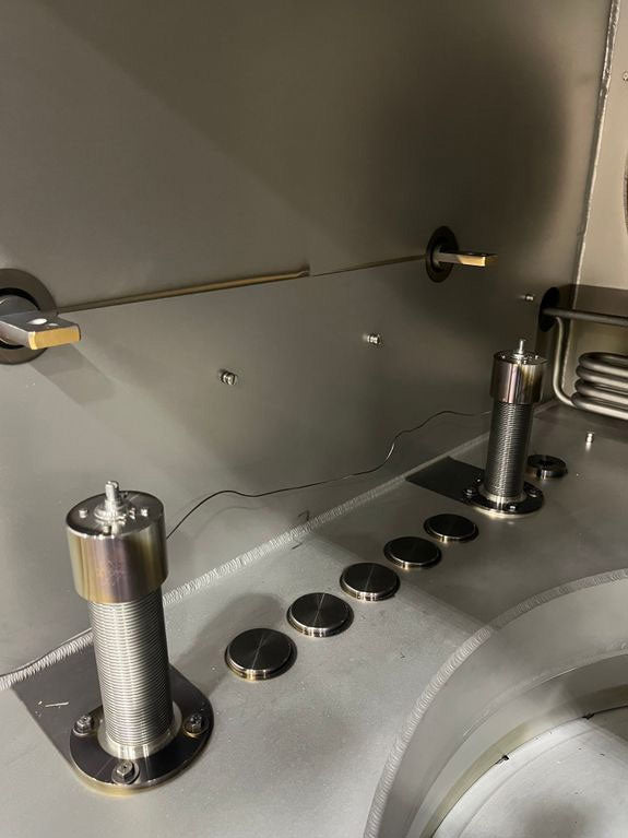 Evatec / Oerlikon Balzers BAK 1401 MS Split Thin Film Evaporator