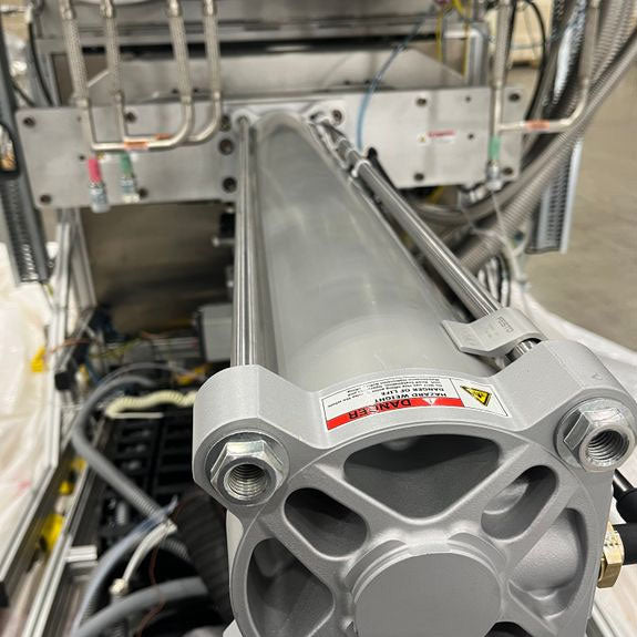 Evatec / Oerlikon Balzers BAK 1401 MS Split Thin Film Evaporator