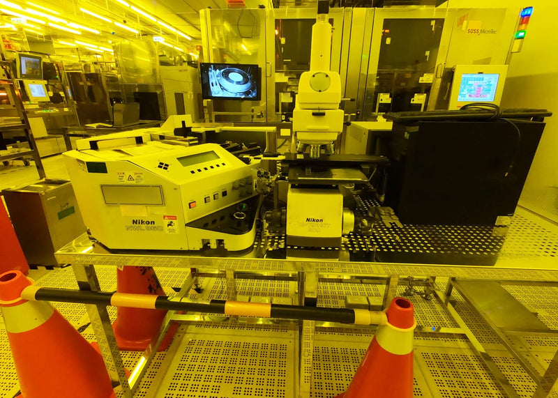 Nikon NWL 860 Microscope