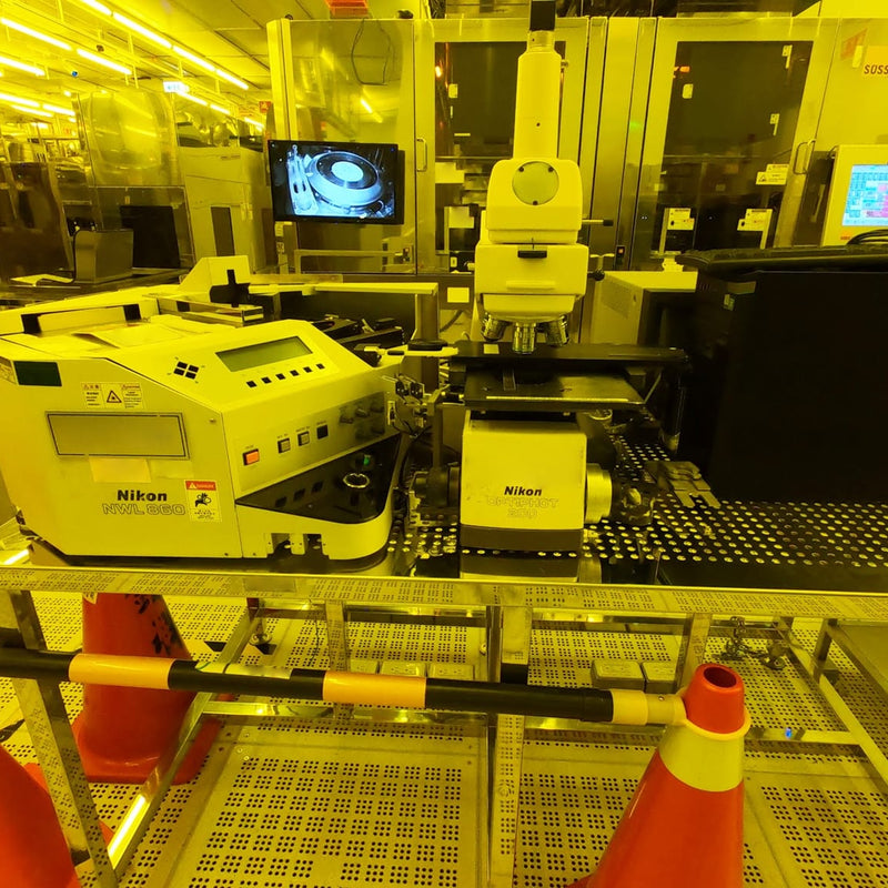 Nikon NWL 860 Microscope