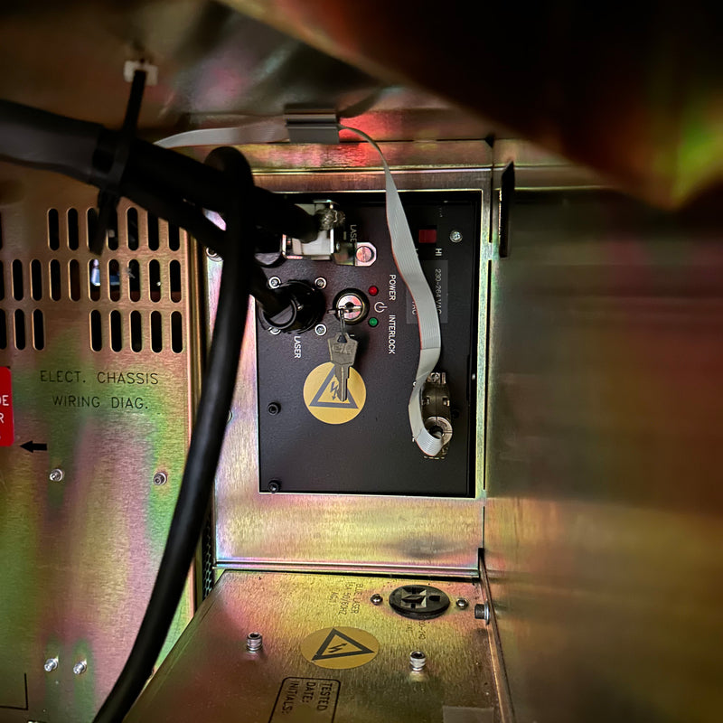 KLA Surfscan 6420 Particle Defect System