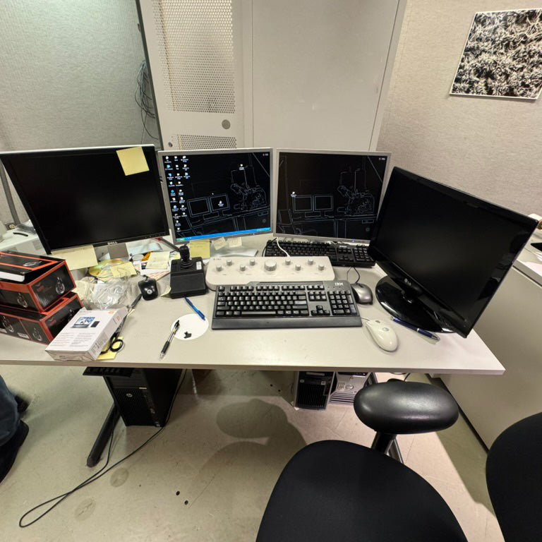 Thermo Fisher Scientific / FEI Helios 400 G 4 FIB (Focused Ion Beam)