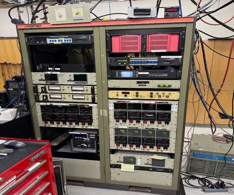 Veeco Gen II MBE (Molecular Beam Epitaxy)