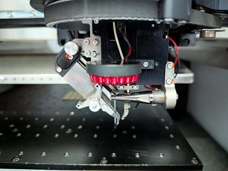 Hesse & Knipps (H&K) BJ 820 Wire Bonder