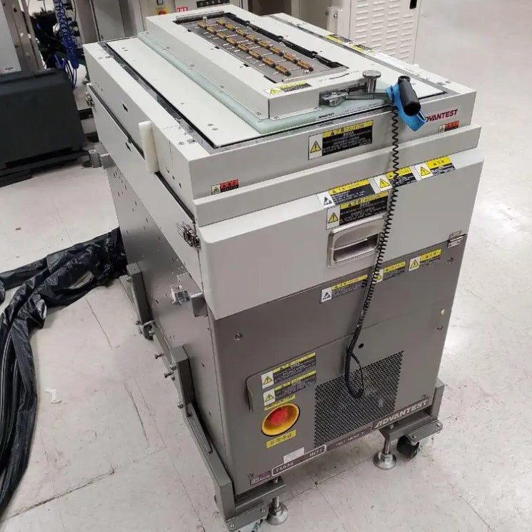Advantest T 5835 Memory Test System